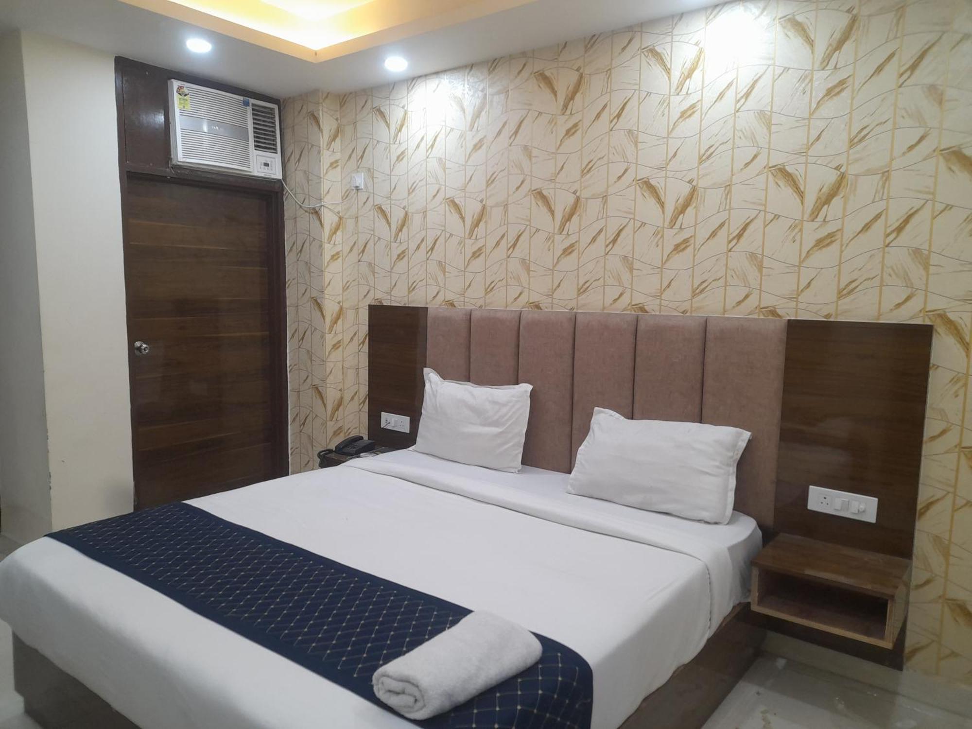 Hotel Vijaydeep Place Near Delhi Airport Nova Deli Exterior foto