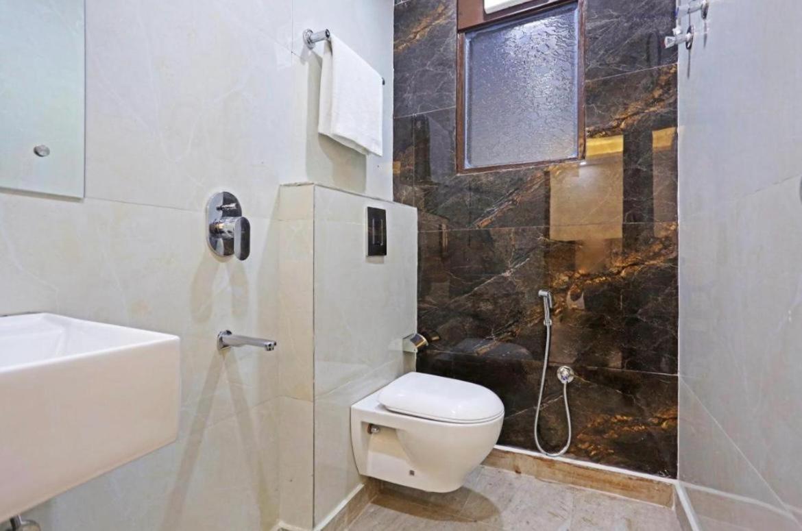 Hotel Vijaydeep Place Near Delhi Airport Nova Deli Exterior foto