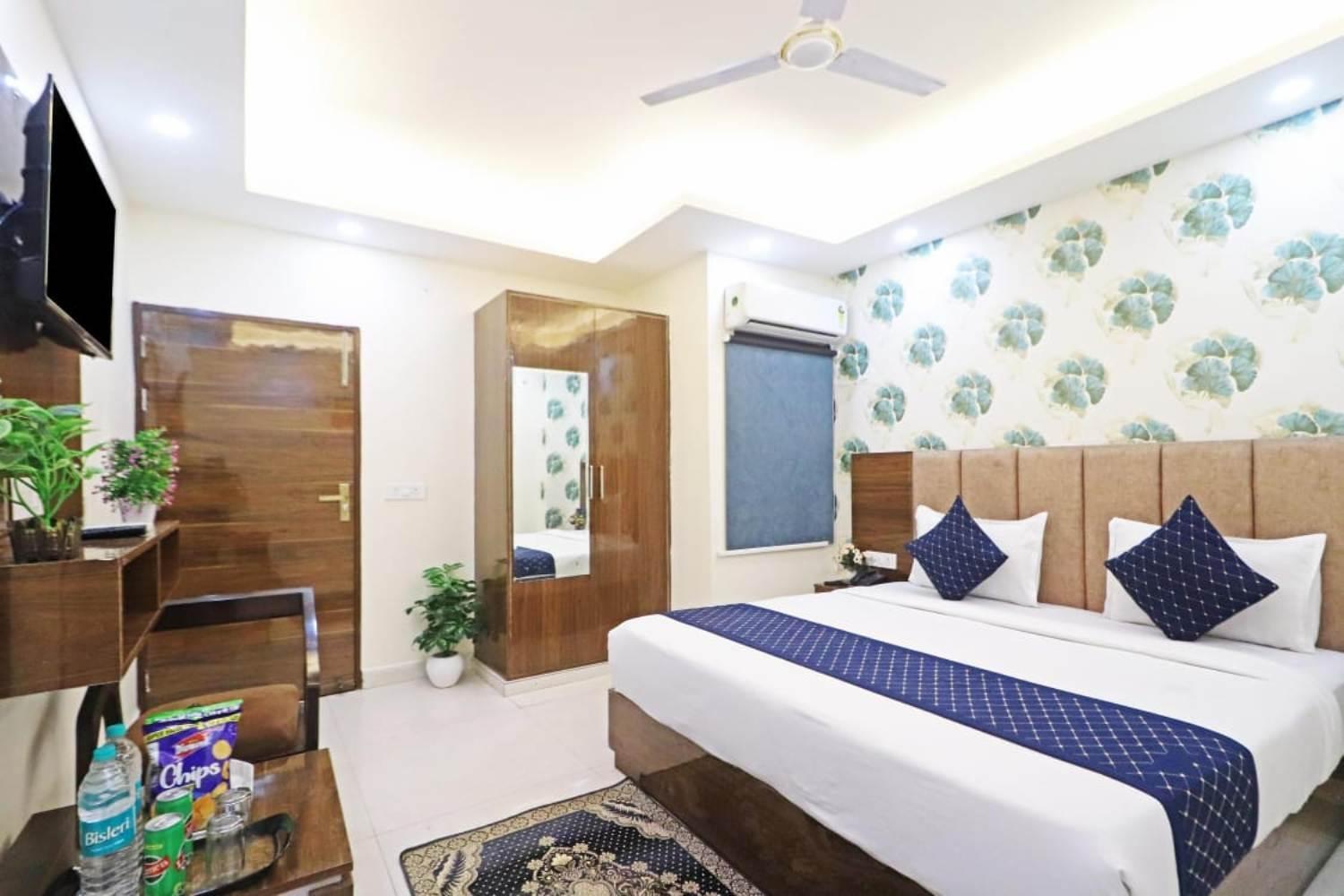 Hotel Vijaydeep Place Near Delhi Airport Nova Deli Exterior foto