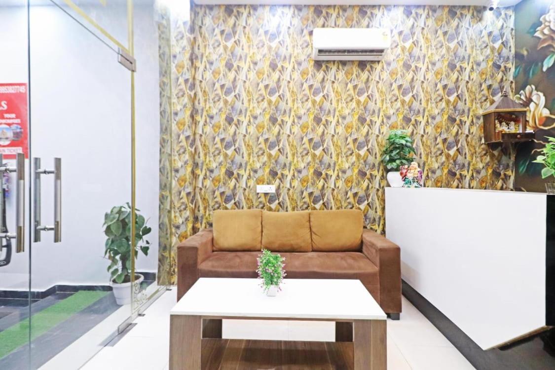 Hotel Vijaydeep Place Near Delhi Airport Nova Deli Exterior foto